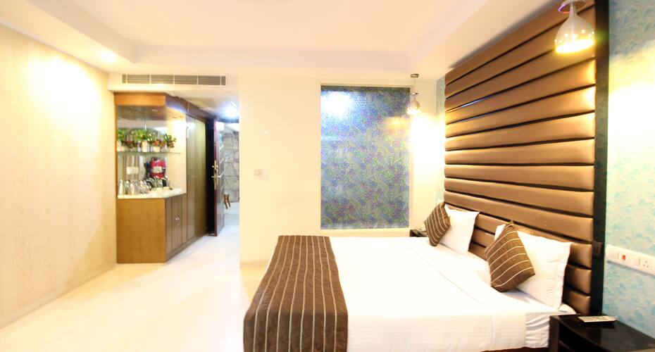 Aura De Asia, New Delhi 4